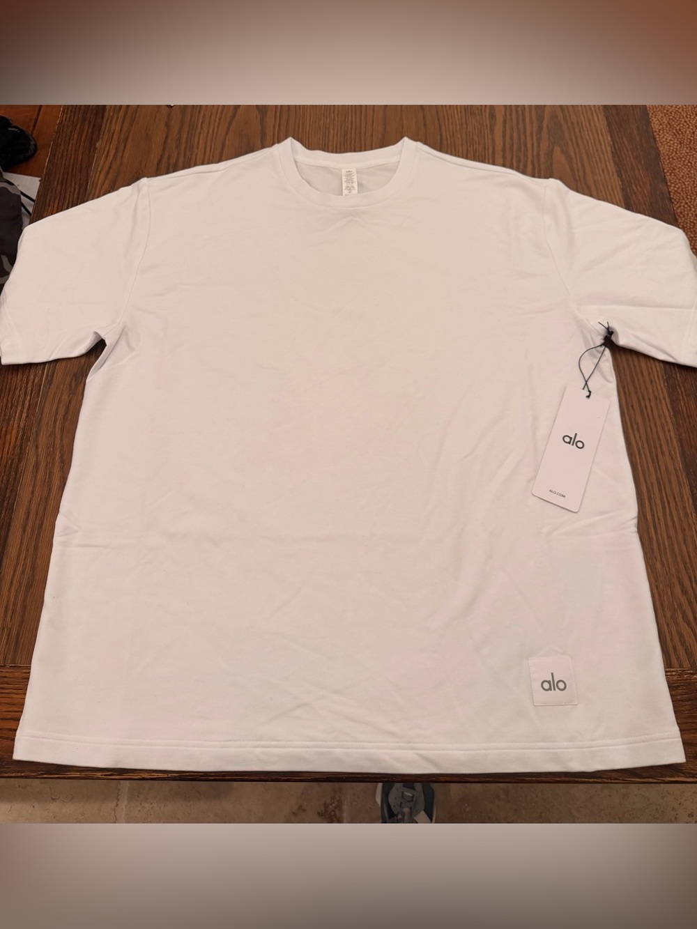 ALO Yoga Men's Short Sleeve Crewneck Tee in White
